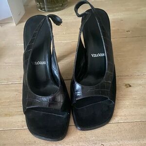 VERA WANG PEEP TO SLING BACK HEELS